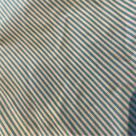 Men’s IZod Blue & White Striped Long Sleeve Button Down Dress Shirt 14.5 (32/33) - Picture 2 of 10